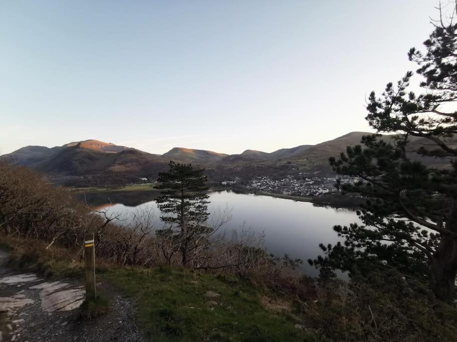 Perfect For Snowdon. Groups, Families+Dogs Welcome Llanberis Exterior photo