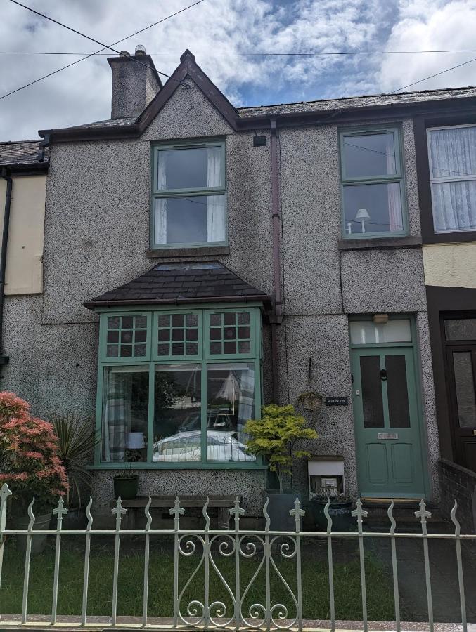 Perfect For Snowdon. Groups, Families+Dogs Welcome Llanberis Exterior photo
